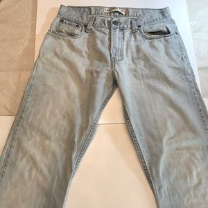 Levi’s 527 W30 L32 pants.